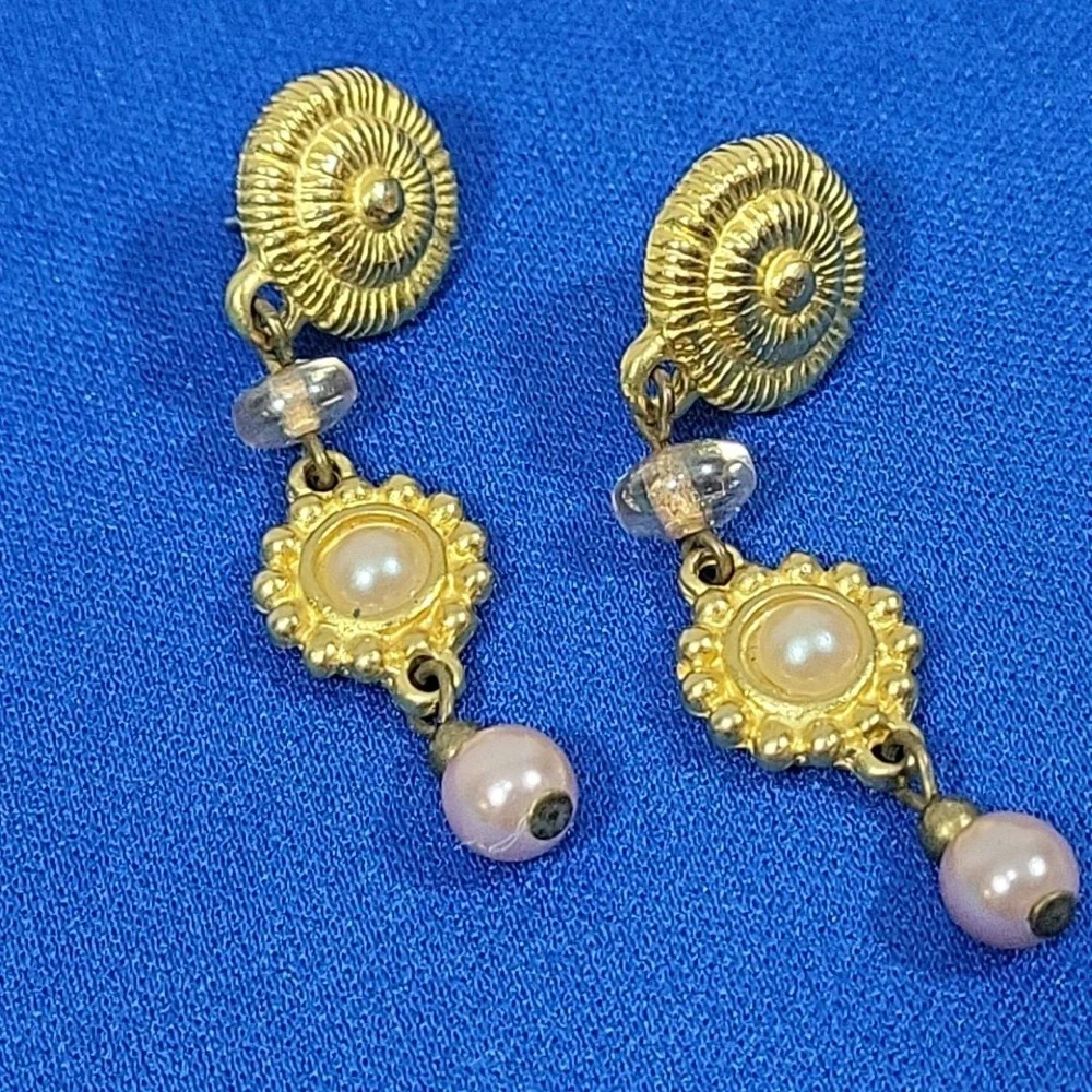 Vintage Gold-Tone Faux Pearl Earring Beaded Ornate Drop‎ Pierced